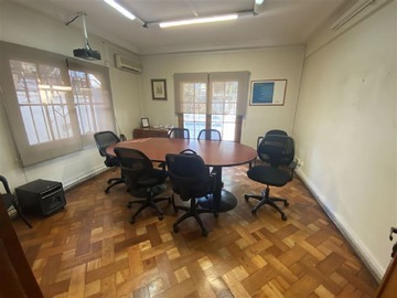 Oficina en arriendo mensual en Amplia Casa oficina, Metro Colon, 15 Estac (173944), Las Condes - 8 dormitorios, 4 baños