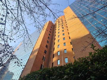 Oficina en arriendo mensual en Apoquindo / El Golf, Las Condes - 7 dormitorios, 6 baños