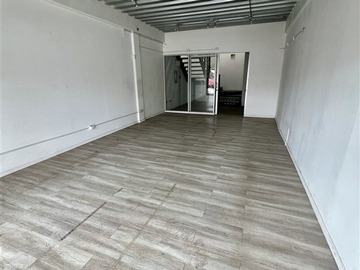 Local Comercial en arriendo mensual en Avenida San Martin, Temuco - 2 baños