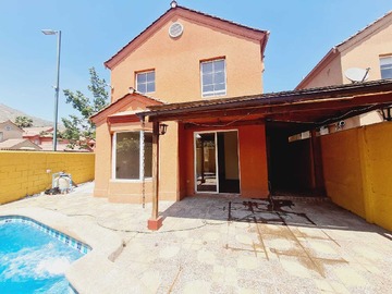Casa en venta en Venta de casa en lo campino (86280), Quilicura - 3 dormitorios, 4 baños