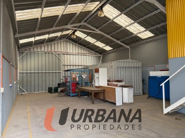 Bodega en arriendo mensual en Bodega 140m2 barrio ind coquimbo, Coquimbo - 1 dormitorio, 2 baños