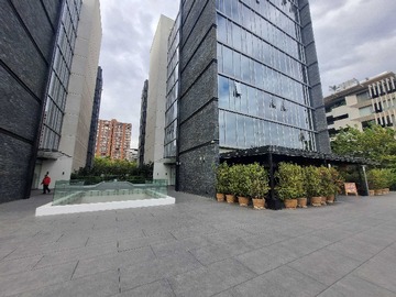 Oficina en arriendo mensual en Oficina en Arriendo Kennedy G. de Alderete (168443), Vitacura - 1 baño