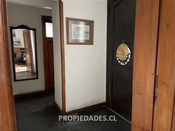 Casa en venta en Los Pensamientos / Jorge Matte Gormaz, Providencia - 2 dormitorios, 3 baños