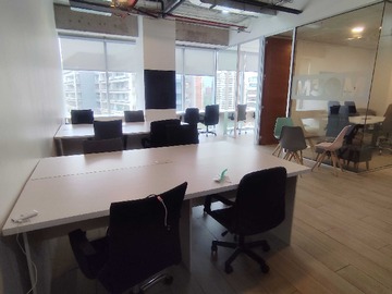 Oficina en arriendo mensual en Arrienda Oficina Los Militares Edif. Britania (174514), Las Condes - 2 baños