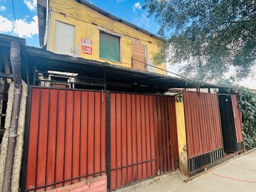 Casa en venta en Se Vende Amplia Casa para Remodelar en la Florida - 4 dormitorios, 2 baños