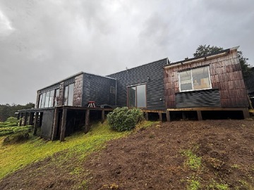 Casa en venta en Se Vende Hermosa Casa en Parcela Vista Al Canal Dalcahue Chiloé - 3 dormitorios, 2 baños