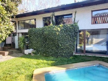 Casa en venta en Casa 255 m2 terreno 453m2 sector estadio español, Chiguayante - 6 dormitorios, 3 baños