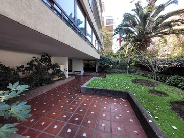 Departamento en venta en Amplio y luminoso 3 dorm + serv (136384), Providencia - 3 dormitorios, 2 baños