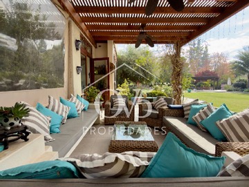 Casa en venta en En venta moderna casa con precioso jardin (164901), Colina - 5 dormitorios, 5 baños