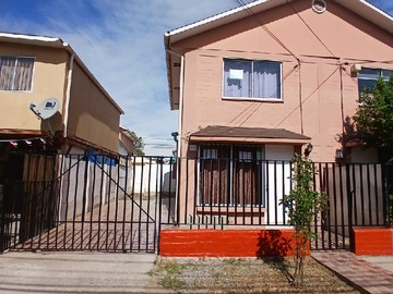 Casa en arriendo mensual en Arriendo Casa Sector el Almendral San Felipe - 3 dormitorios, 2 baños