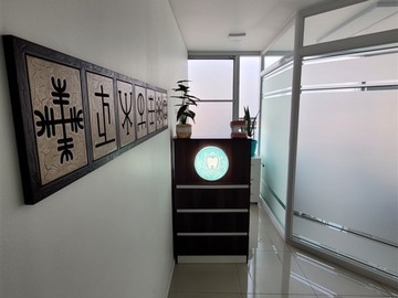 Oficina en arriendo mensual en Clínica Dental, completamente amoblada y equipada, Edificio Atrium., La Serena - 2 dormitorios, 1 baño