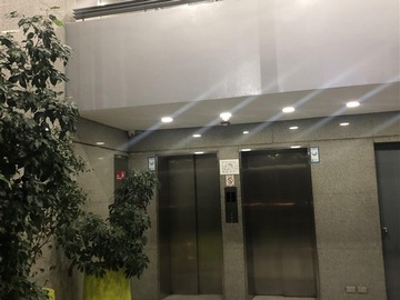 Oficina en arriendo mensual en Esquina Marchant Pereira 1394, Providencia - 3 dormitorios, 1 baño