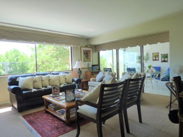 Departamento en venta en Las Tranqueras, Las Condes - 3 dormitorios, 2 baños