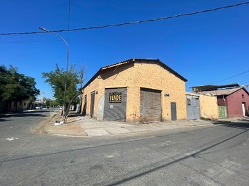 Casa en venta en “Casa esquina en Cerrillos con gran Bidega” (171154), Cerrillos - 4 dormitorios, 2 baños