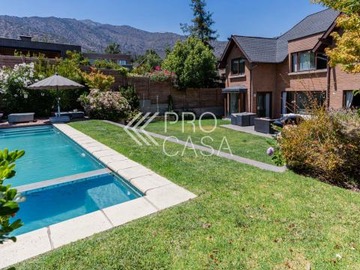 Casa en venta en Vende - San Carlos de Apoquindo, Las Condes - 4 dormitorios, 6 baños