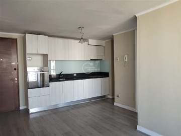 Departamento en arriendo mensual en Metro Santa Lucia, Santiago - 2 dormitorios, 2 baños