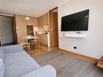 Departamento en arriendo mensual en Barrio El Golf / Metro Alcántara, Las Condes, Las Condes - 1 dormitorio, 1 baño