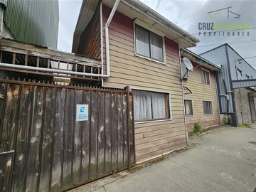 Oficina en venta en Centro, Puerto Montt - 15 dormitorios, 3 baños