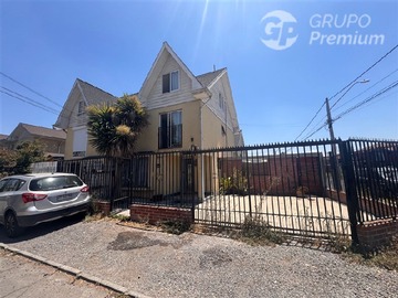 Casa en arriendo mensual en La montura 3111, Maipú - 4 dormitorios, 3 baños