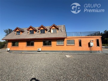 Casa en venta en Camino carampangue, Talagante - 5 dormitorios, 4 baños