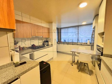 Departamento en venta en Barrio Las Lilas (169411), Providencia - 4 dormitorios, 3 baños