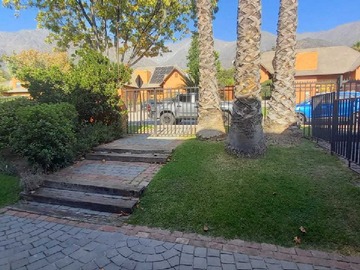 Casa en venta en Se vende casa en las pircas de 5d y 4b (172256), Peñalolén - 5 dormitorios, 4 baños