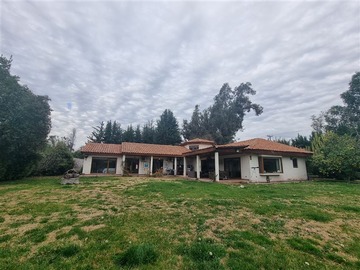 Casa en arriendo mensual en Liray, Colina, Colina - 4 dormitorios, 4 baños