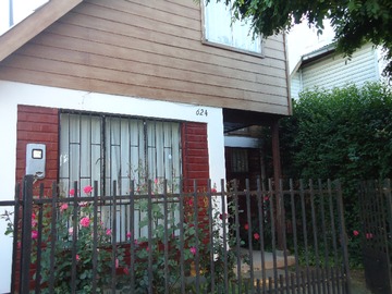 Casa en venta en Se Vende Hermosa Casa en Villa los Conquistadores de Chillan - 3 dormitorios, 1 baño