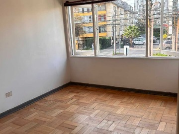 Casa en arriendo mensual en Luminosidad y Confort en Tu Nuevo Hogar (178970), Providencia - 3 dormitorios, 2 baños