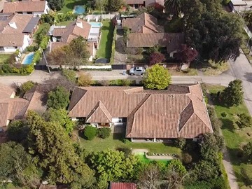 Casa en venta en 35 oriente, Talca - 5 dormitorios, 4 baños