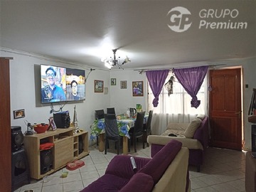 Casa en venta en Los Bambués, La Florida - 4 dormitorios, 1 baño