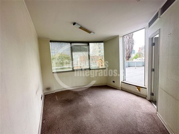 Oficina en arriendo mensual en Los Leones / General Holley, Providencia - 3 dormitorios, 2 baños