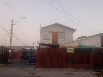 Casa en venta en Rene olivares becerra y quelco, Maipú - 4 dormitorios, 3 baños