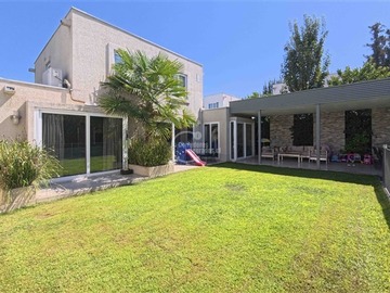 Casa en venta en brisas norte, Colina - 4 dormitorios, 3 baños
