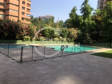 Departamento en venta en Nuestra Señora del Rosario-Los Militares, Las Condes - 4 dormitorios, 3 baños