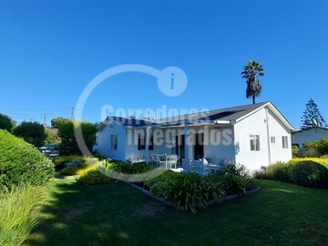 Casa en venta en Santo Domingo, Santo Domingo - 4 dormitorios, 2 baños