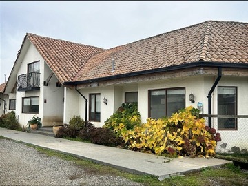 Casa en venta en Loteo santa ana, Talca - 5 dormitorios, 4 baños