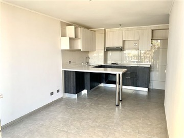 Departamento en venta en Fernández albano / 2d 1b box y bod / metro el parrón, La Cisterna - 2 dormitorios, 1 baño