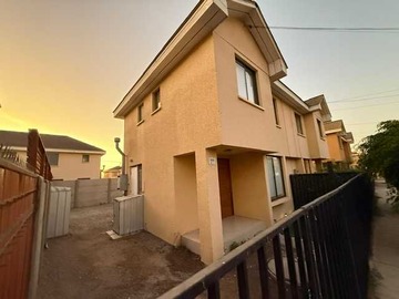 Casa en arriendo mensual en Arriendo casa Villa San Ambrosio Frente Sodim (36523), Vallenar - 3 dormitorios, 2 baños