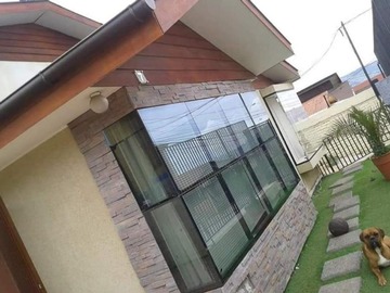 Casa en venta en Viña del Mar, Viña del Mar - 10 dormitorios, 3 baños