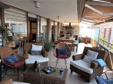 Departamento en venta en Rotonda Atenas, Las Condes - 4 dormitorios, 4 baños