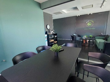 Oficina en arriendo mensual en 87m2 - luminosa - 1 privado - 2 estac - 1 bod (172680), Vitacura - 1 dormitorio, 1 baño