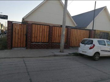 Casa en arriendo mensual en Calle Monseñor Eduardo Larrain, Rancagua - 2 dormitorios, 1 baño