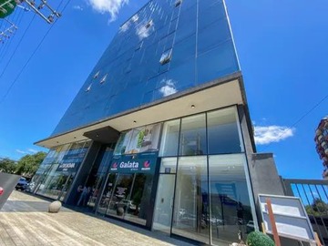 Oficina en arriendo mensual en Oficina Luminosa Ideal para Inversión (146455), Temuco - 1 dormitorio, 1 baño
