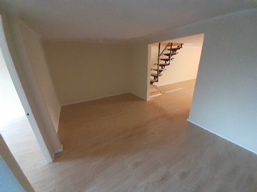 Casa en venta en Casa de dos Pisos, 4 Dormitorios, 2 Baños. (177147), Limache - 4 dormitorios, 2 baños