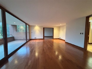 Departamento en arriendo mensual en Francisco Bulnes Correa, Las Condes - 4 dormitorios, 3 baños