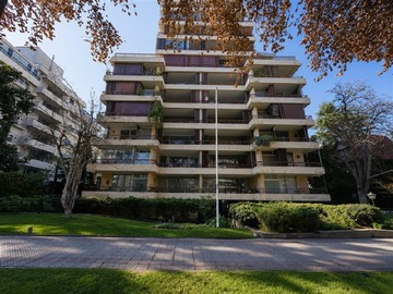 Departamento en venta en El Bosque 556, Providencia, Providencia - 3 dormitorios, 3 baños