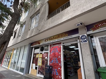 Local Comercial en venta en Local comercial con excelente ubicación y flujo, Santiago - 2 baños