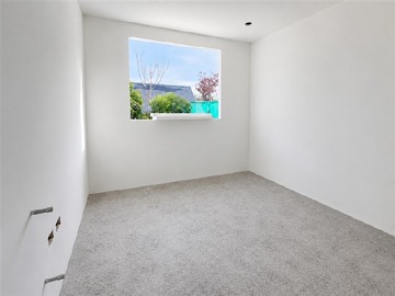 Casa en venta en Colegio San Pedro Nolasco / Clínica Alemana, Vitacura - 4 dormitorios, 3 baños