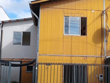 Casa en venta en Avenida gabriela, Puente Alto - 3 dormitorios, 1 baño